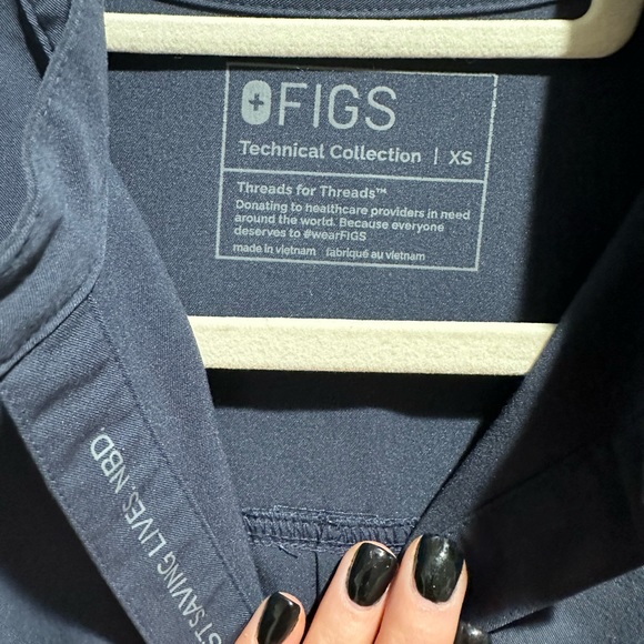 Figs scrub set! Matching pants and top! - Picture 3 of 3